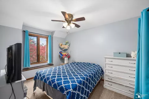 Bedroom - 125 Smith, Temperance, MI 48182 photo 3 of 6