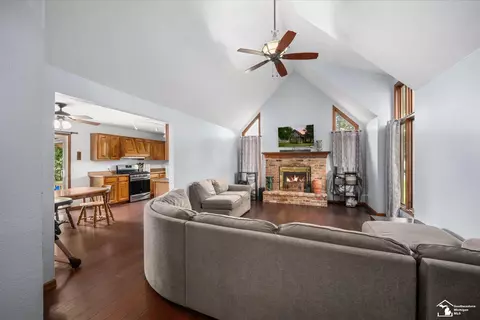 Living - 125 Smith, Temperance, MI 48182 photo 1 of 2