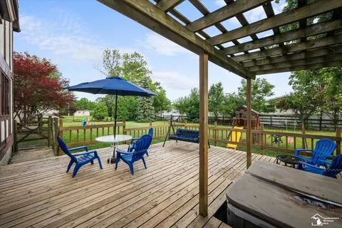 Exterior - 125 Smith, Temperance, MI 48182 photo 4 of 8