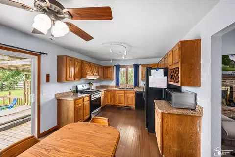 Kitchen - 125 Smith, Temperance, MI 48182 photo 1 of 2