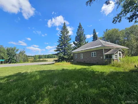 103 Pentoga, Crystal Falls, MI 49920