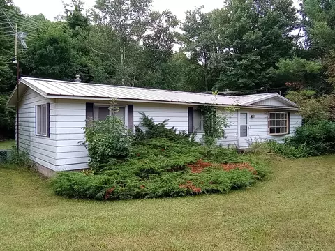 716 N Hockaday, Gladwin, MI 48624