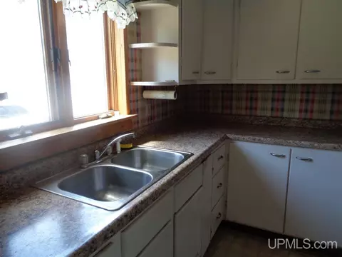 Three Oak, L'anse, MI 49946 photo 11
