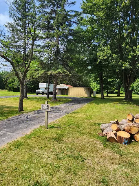 1300 Chesaning, Saint Charles, MI 48655