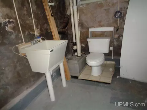 830 N Main, L'anse, MI 49946 photo 23