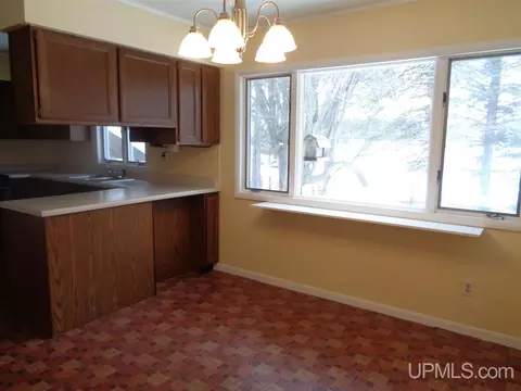 830 N Main, L'anse, MI 49946 photo 7