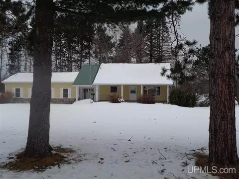 830 N Main, L'anse, MI 49946