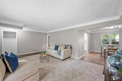 7572 Seneca, Temperance, MI 48182 photo 9