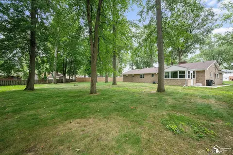 7572 Seneca, Temperance, MI 48182 photo 32