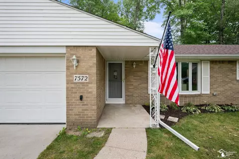 7572 Seneca, Temperance, MI 48182 photo 5