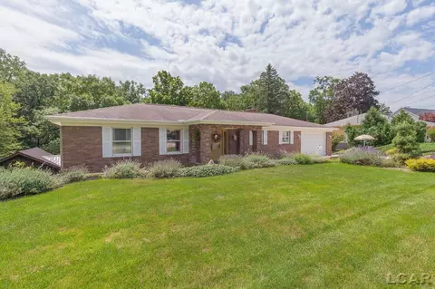 811 Outer, Tecumseh, MI 49286 photo 2