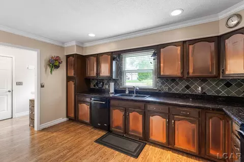 811 Outer, Tecumseh, MI 49286 photo 25