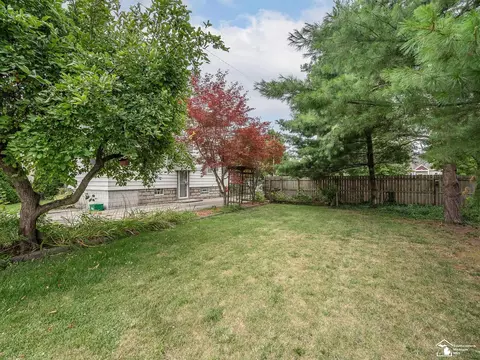 Exterior - 303 N Roessler, Monroe, MI 48162 photo 8 of 8