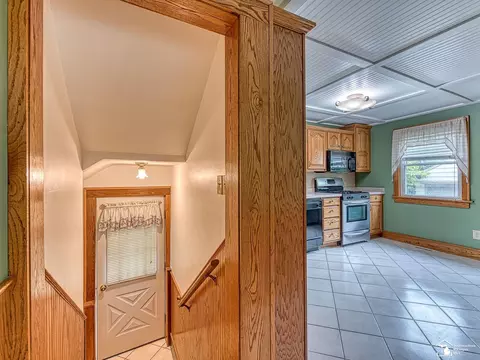 Entry Way - 303 N Roessler, Monroe, MI 48162 photo 1 of 4
