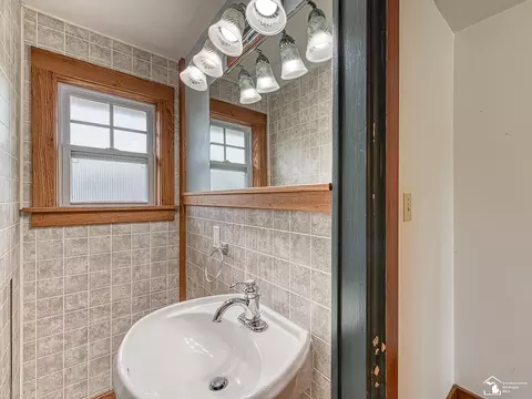 Bath - 303 N Roessler, Monroe, MI 48162 photo 2 of 4