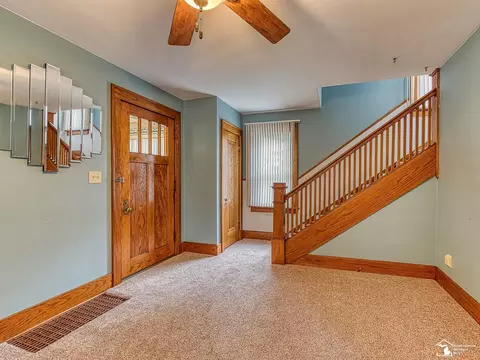 Entry Way - 303 N Roessler, Monroe, MI 48162 photo 2 of 4
