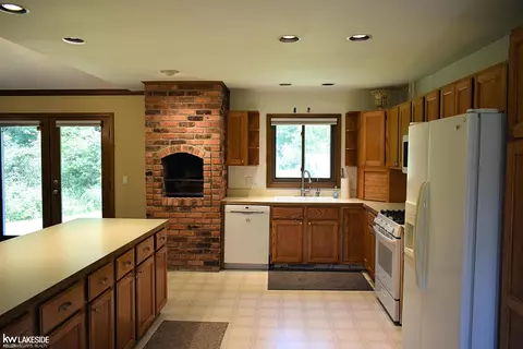 2360 Birch, Saint Clair, MI 48079 photo 21