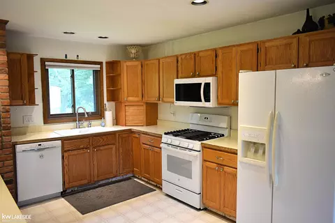 2360 Birch, Saint Clair, MI 48079 photo 20