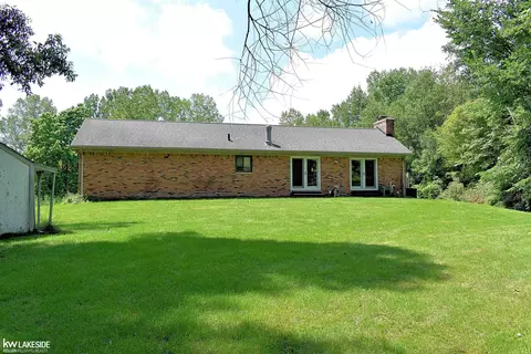 2360 Birch, Saint Clair, MI 48079 photo 12
