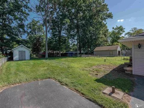 1102 Feltis, Temperance, MI 48182 photo 31