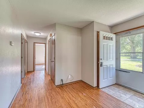 1102 Feltis, Temperance, MI 48182 photo 4