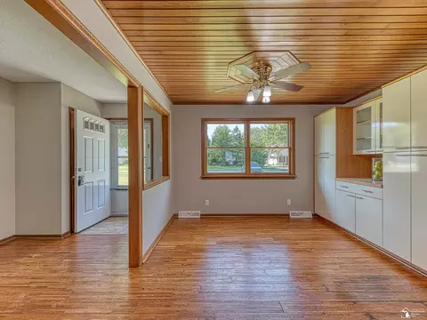 1102 Feltis, Temperance, MI 48182 photo 6