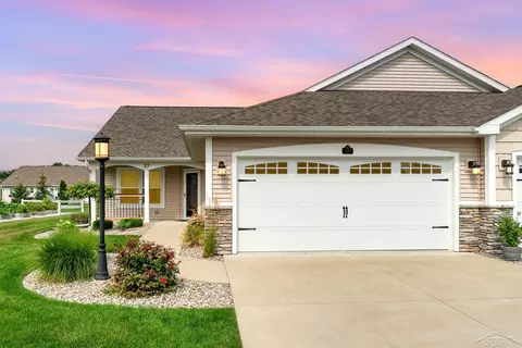 37 Tuscany, Saginaw, MI 48603