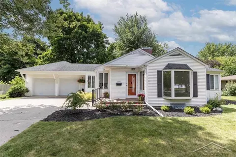1203 Helen, Midland, MI 48640