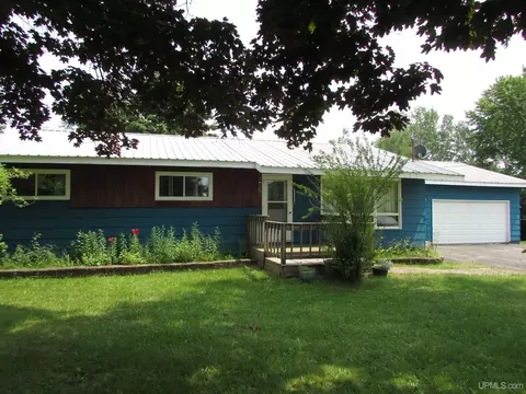 215 N Main, Baraga, MI 49908