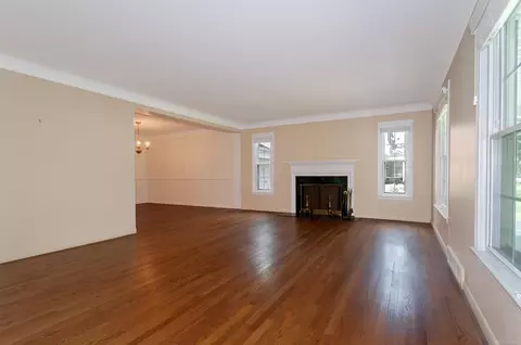 55 Roslyn, Grosse Pointe Shores, MI 48236 photo 5