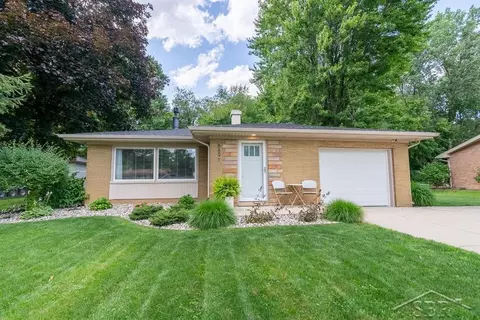 8891 Highland, Freeland, MI 48623