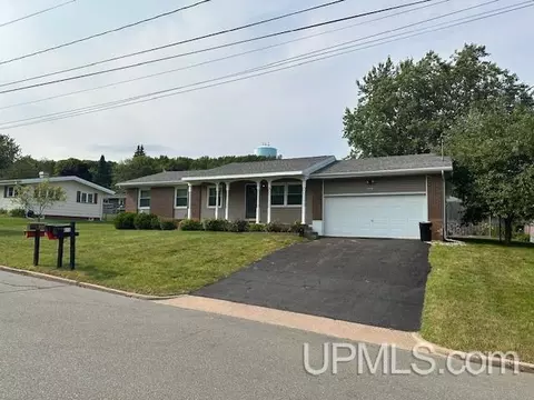 612 Craig, Marquette, MI 49855