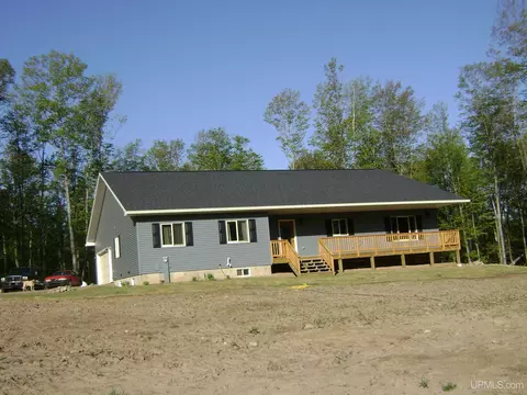 199 Dons, Iron River, MI 49935