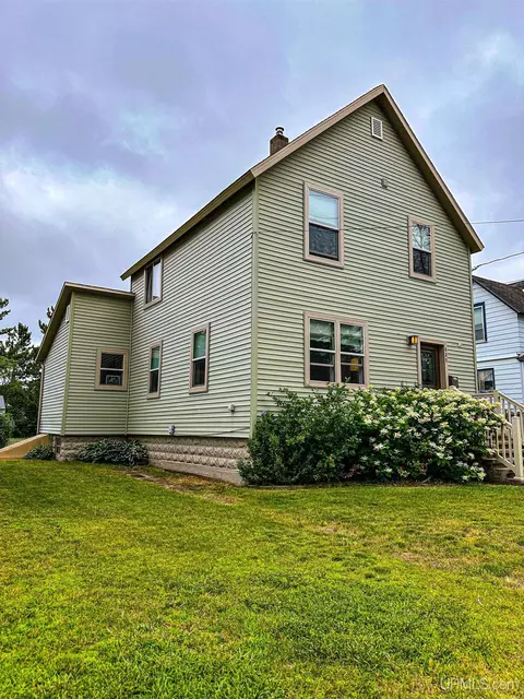 411 Norwood, Marquette, MI 49855