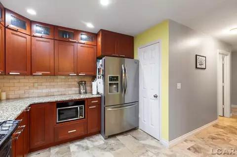 Kitchen - 641 Shadow Brooke, Tecumseh, MI 49286 photo 4 of 6