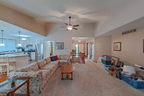 9385 Isabella, Davison, MI 48423 photo 6