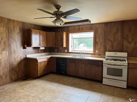 13857 Sumpter, Carleton, MI 48117 photo 7