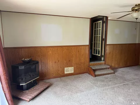 13857 Sumpter, Carleton, MI 48117 photo 6