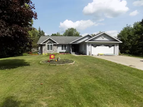 715 S Silverleaf, Gladwin, MI 48624