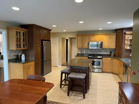 Kitchen - 50493 August, Macomb, MI 48044 photo 5 of 8