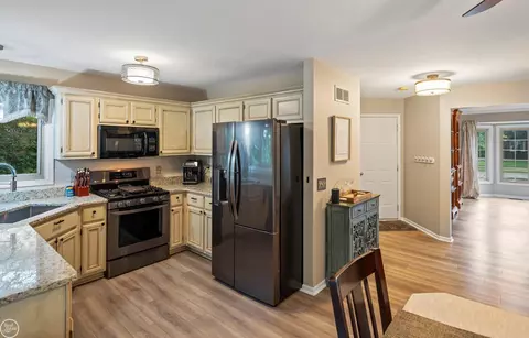49193 Frances, Macomb, MI 48044 photo 15