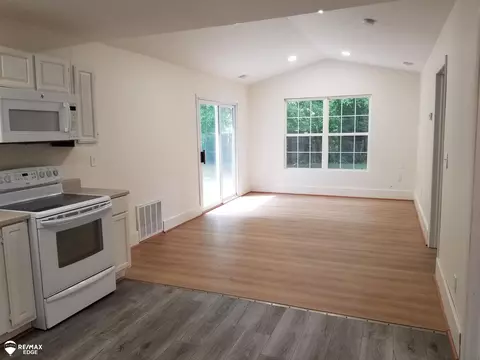 Living - 1238 Huron, Flint, MI 48507 photo 1 of 2