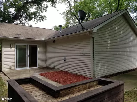 Exterior - 1238 Huron, Flint, MI 48507 photo 2 of 6