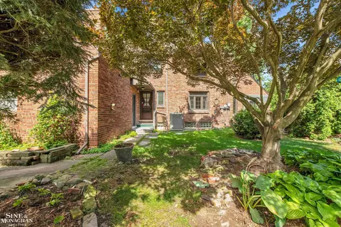 Exterior - 829 Trombley, Grosse Pointe Park, MI 48230 photo 5 of 10