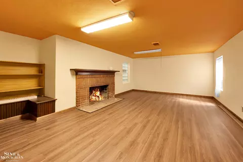 Living - 829 Trombley, Grosse Pointe Park, MI 48230 photo 6 of 7