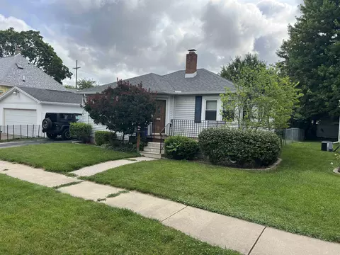 305 S S Mtn, Bay City, MI 48706