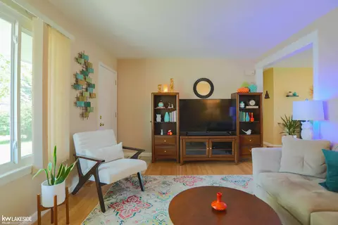 Living - 23566 Colonial, Armada, MI 48005 photo 1 of 4