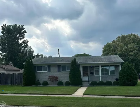 21231 Evergreen, Saint Clair Shores, MI 48082