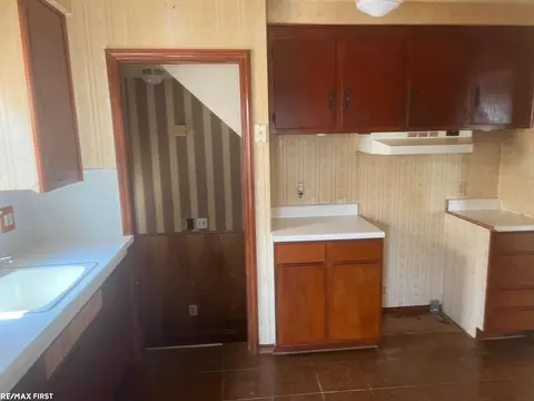 Other - 17281 Eddon, Melvindale, MI 48122 photo 4 of 11
