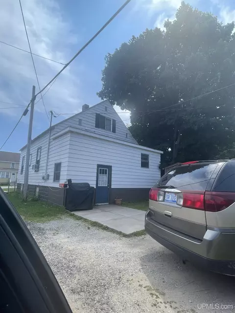110 Chestnut, Munising, MI 49862 photo 7